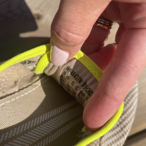 Like new khaki tan gingham pull-on Keds with florescent trim - Picture 4 of 7